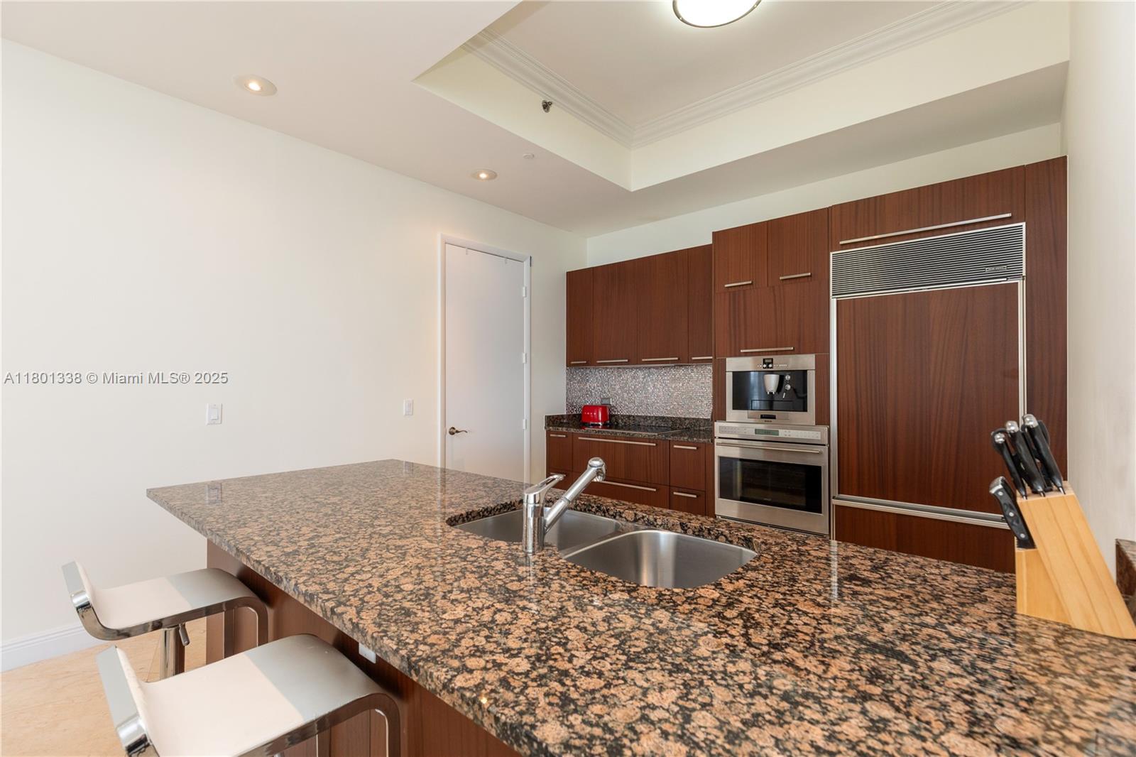 TDR TOWER I CONDO - Residential