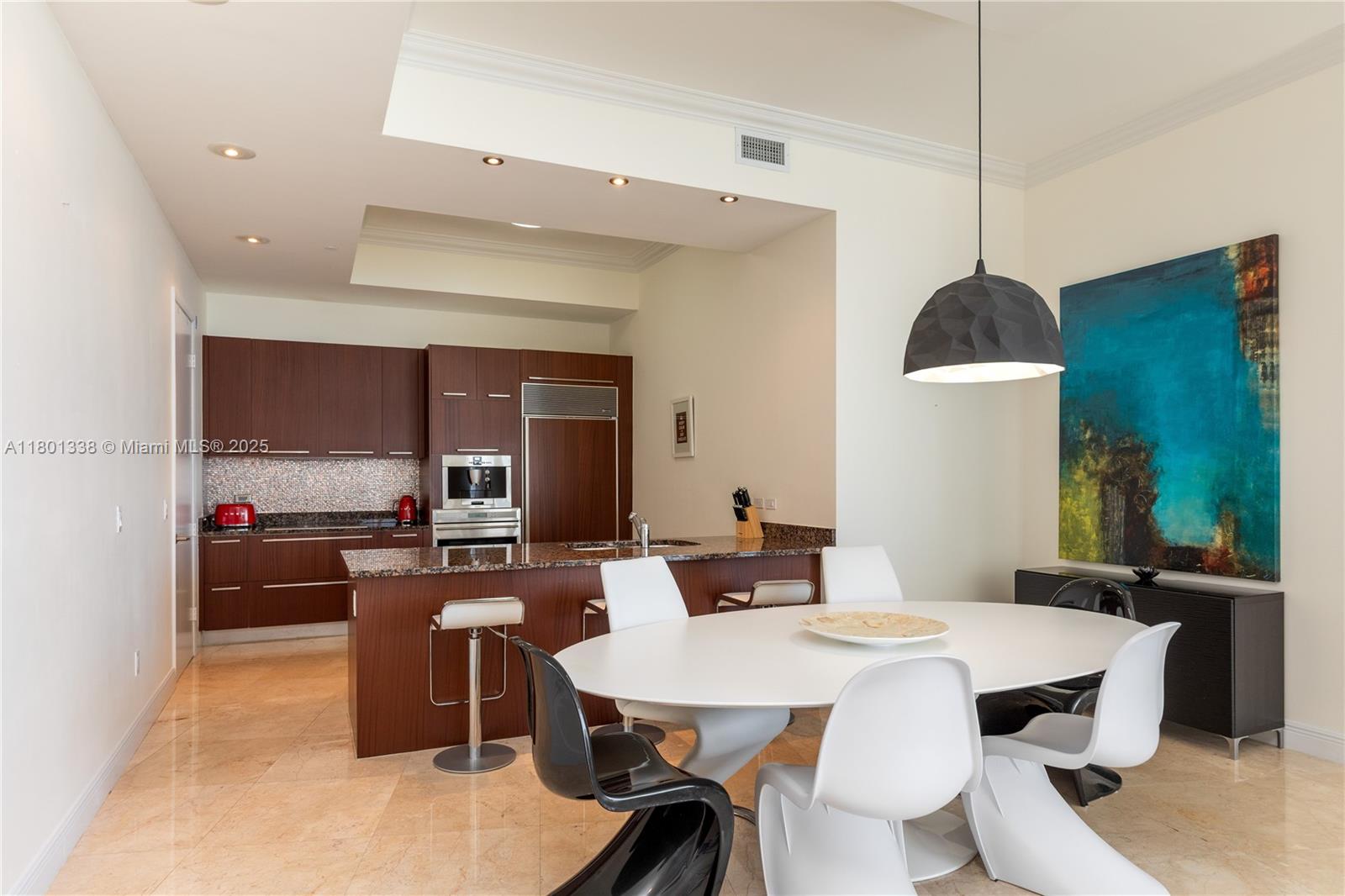 TDR TOWER I CONDO - Residential