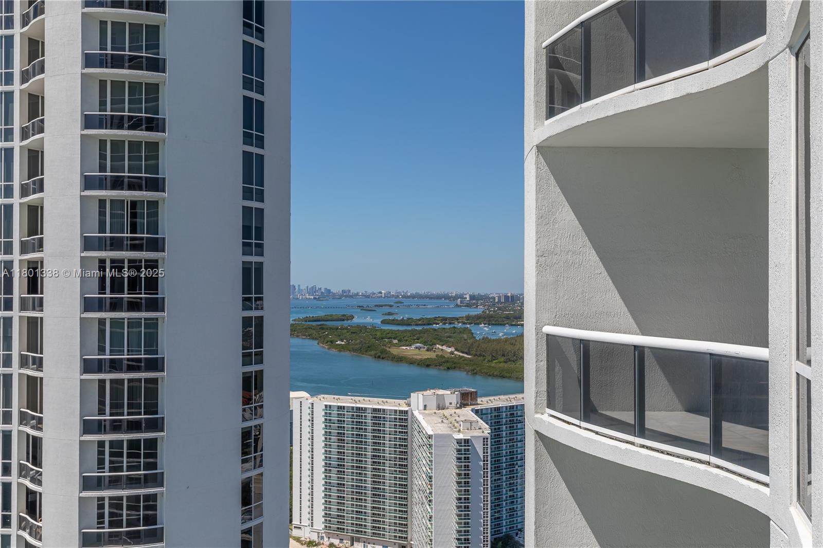 TDR TOWER I CONDO - Residential