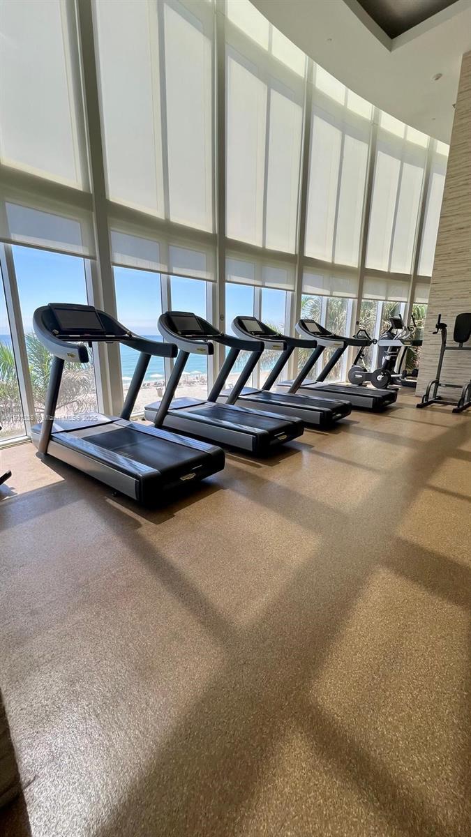 TDR TOWER I CONDO - Residential