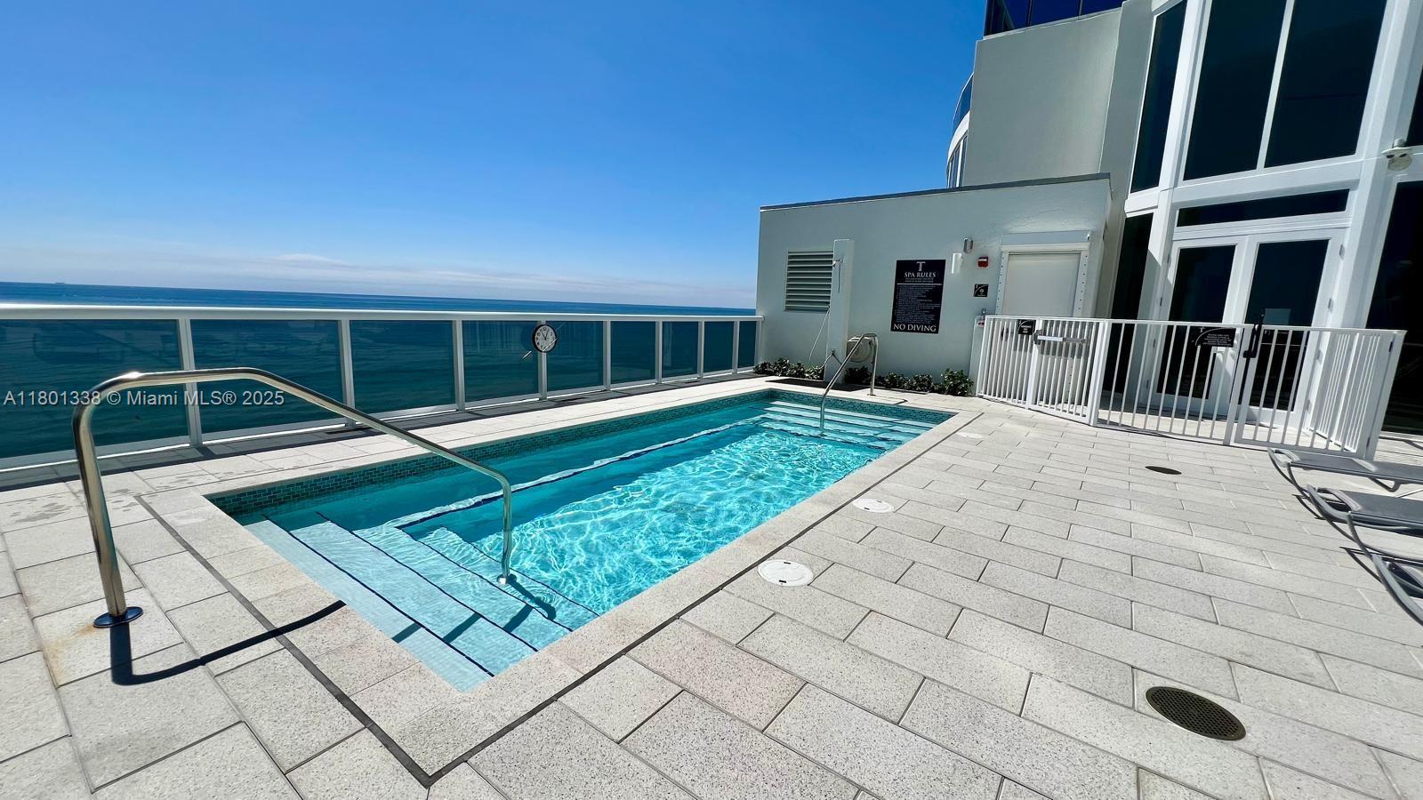 TDR TOWER I CONDO - Residential