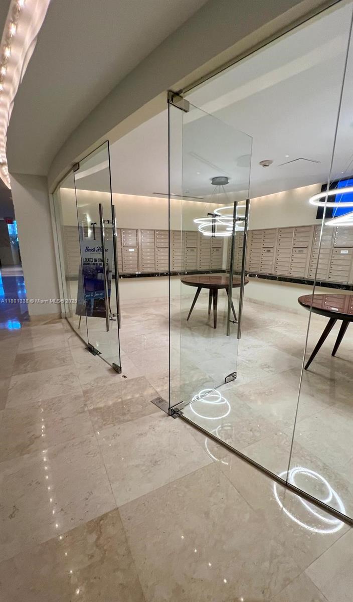 TDR TOWER I CONDO - Residential