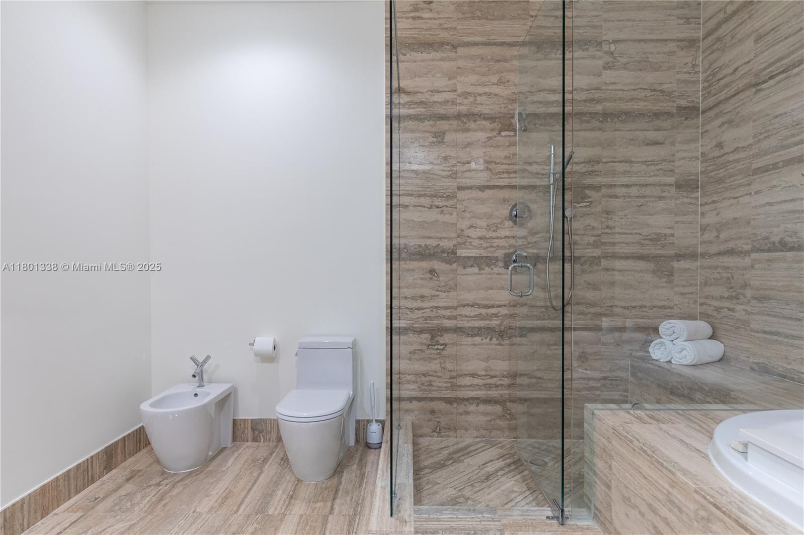 TDR TOWER I CONDO - Residential