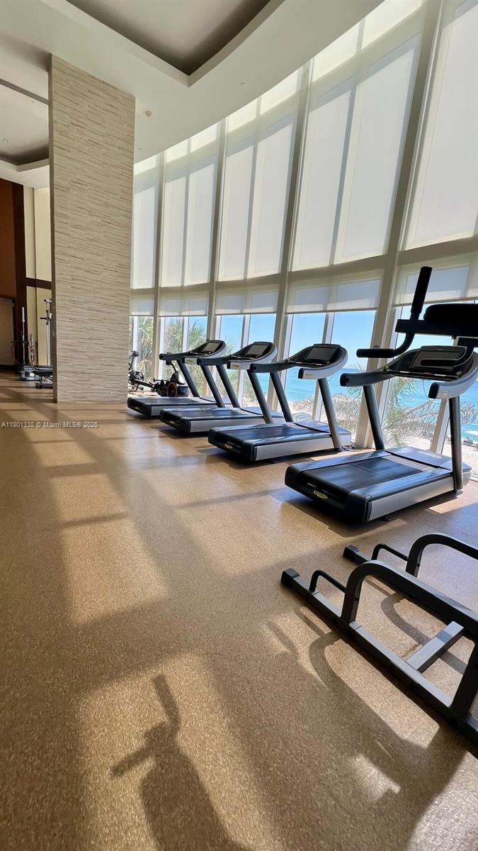 TDR TOWER I CONDO - Residential