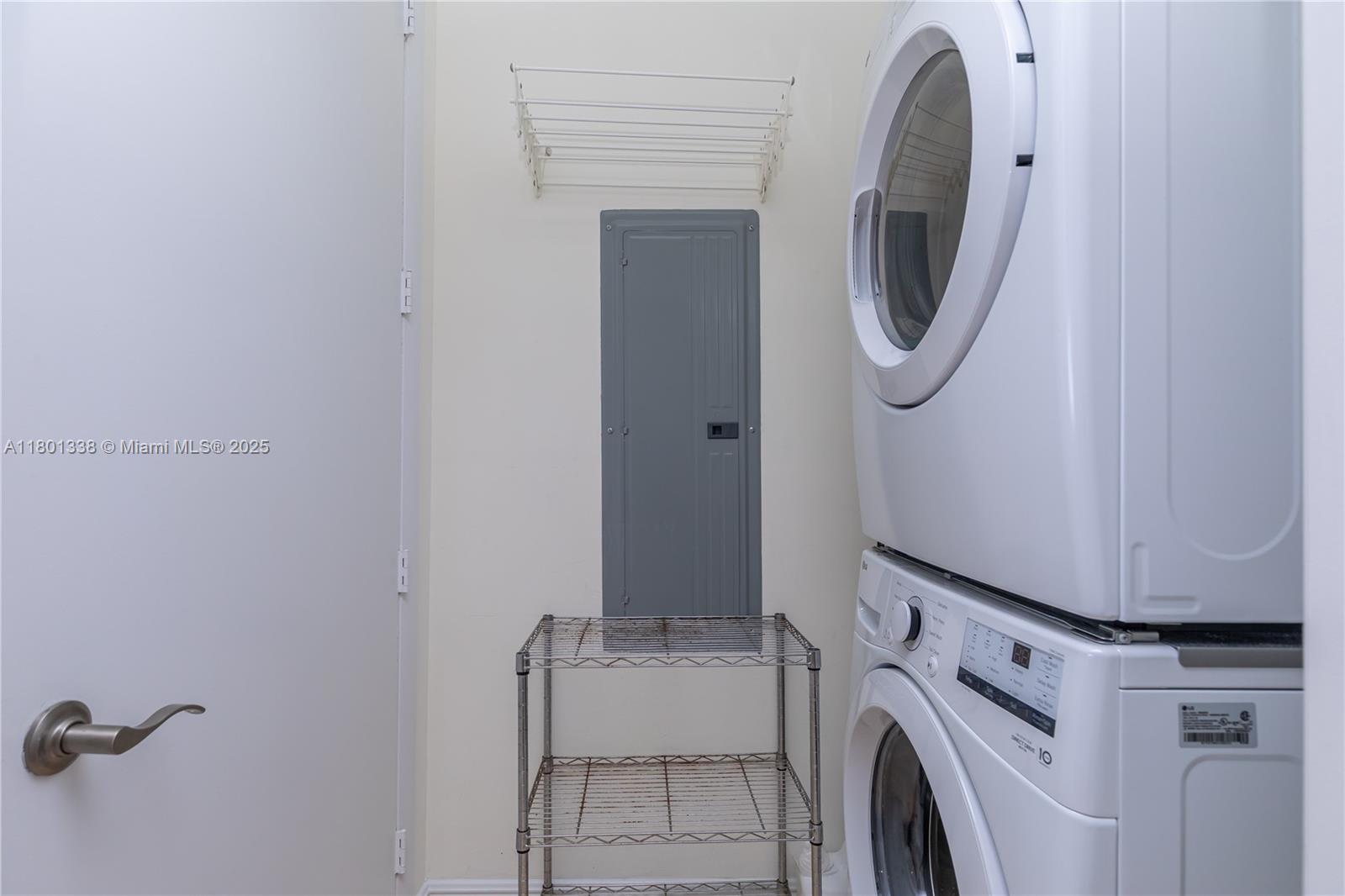 TDR TOWER I CONDO - Residential