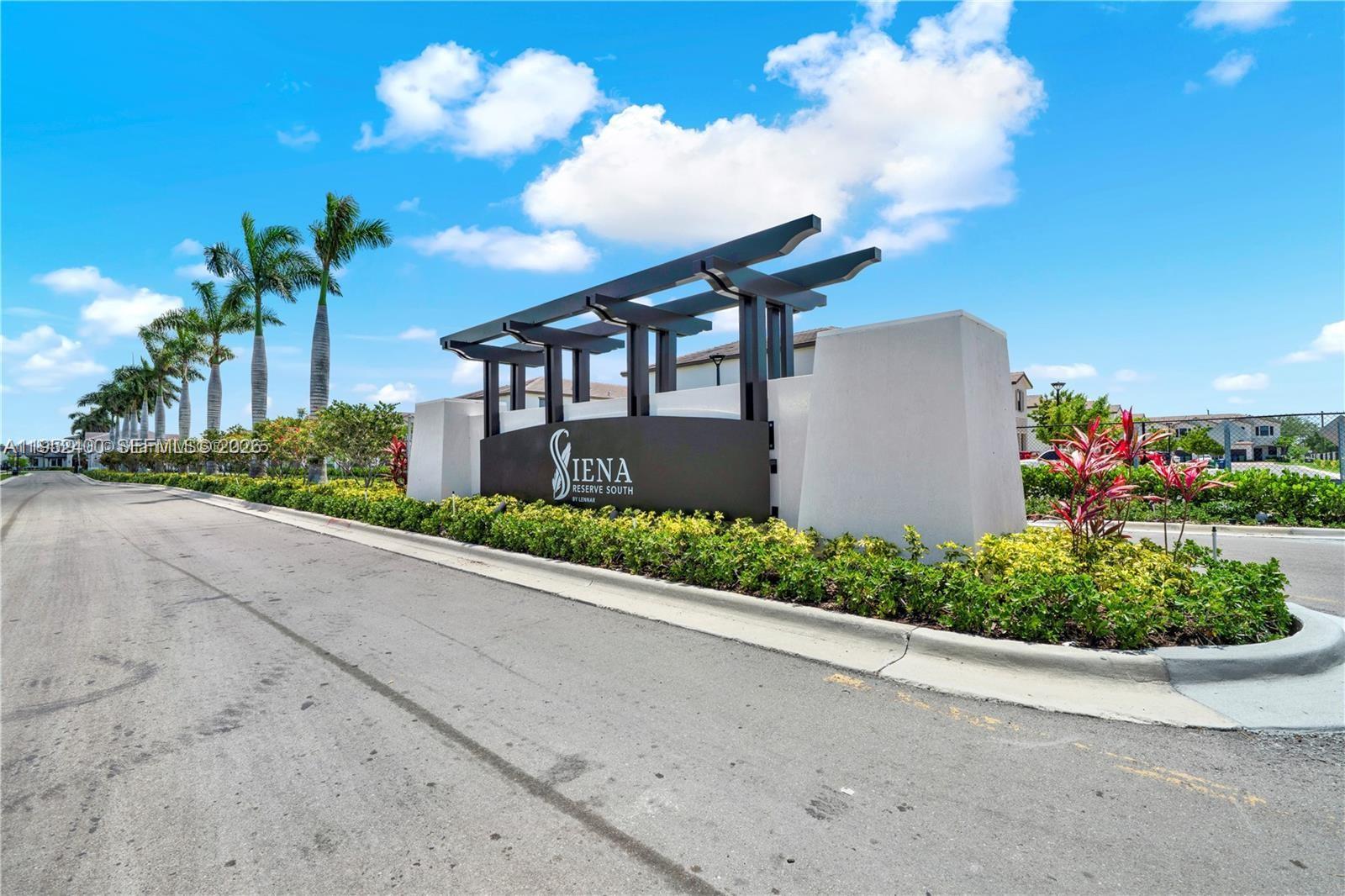 KENDALL ASSEMBLAGE SOUTH - Residential