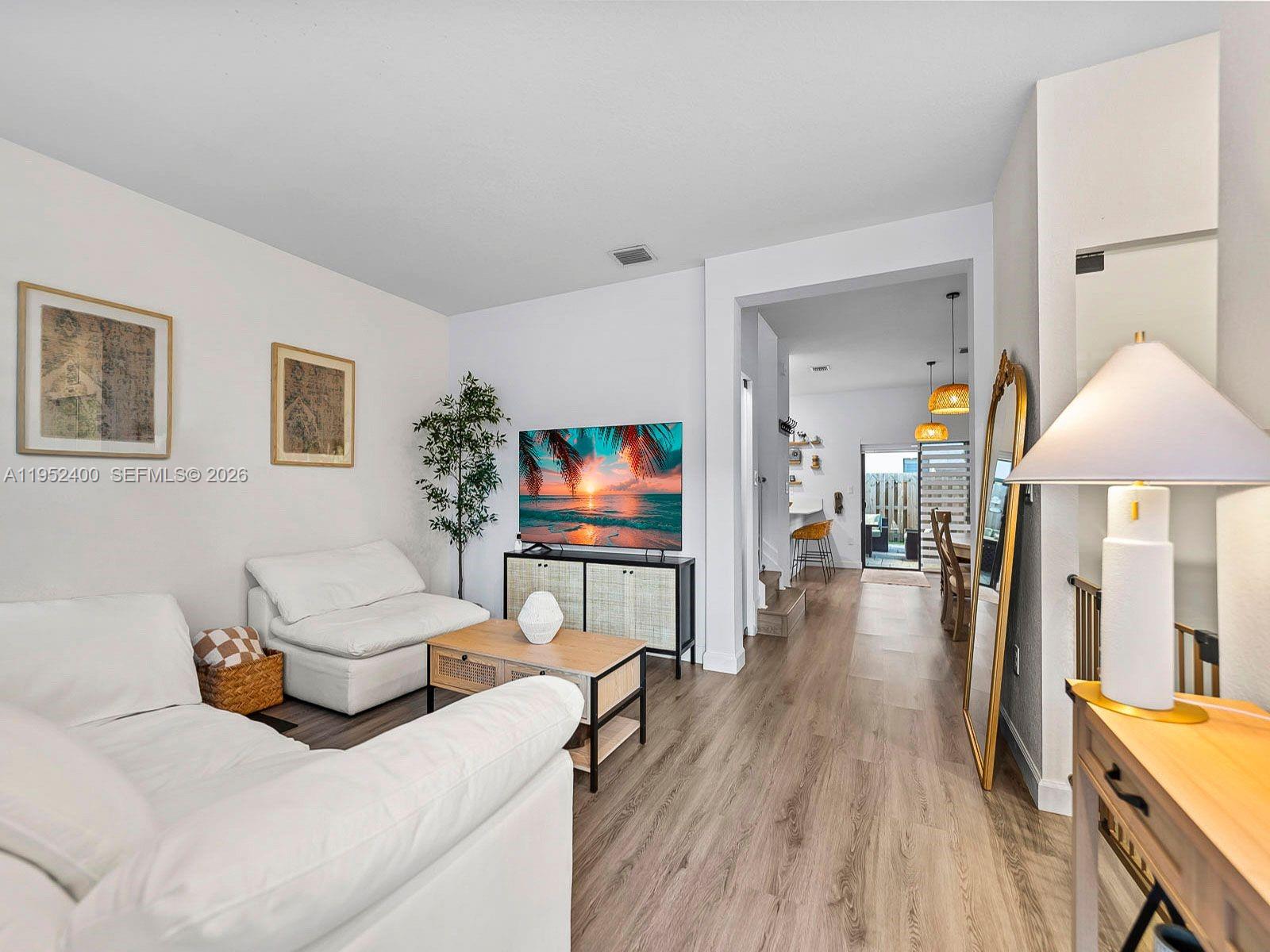 KENDALL ASSEMBLAGE SOUTH - Residential