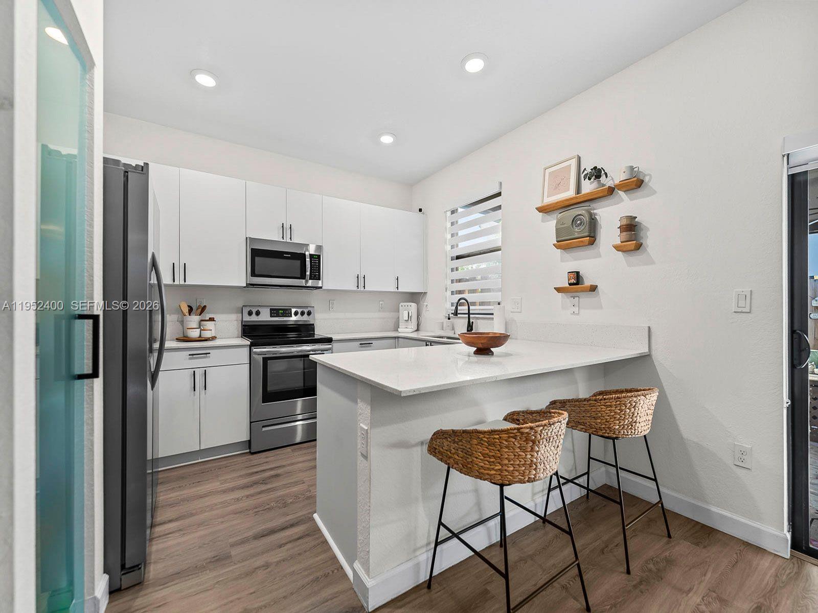 KENDALL ASSEMBLAGE SOUTH - Residential