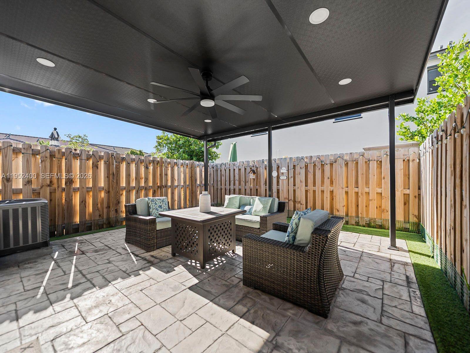 KENDALL ASSEMBLAGE SOUTH - Residential