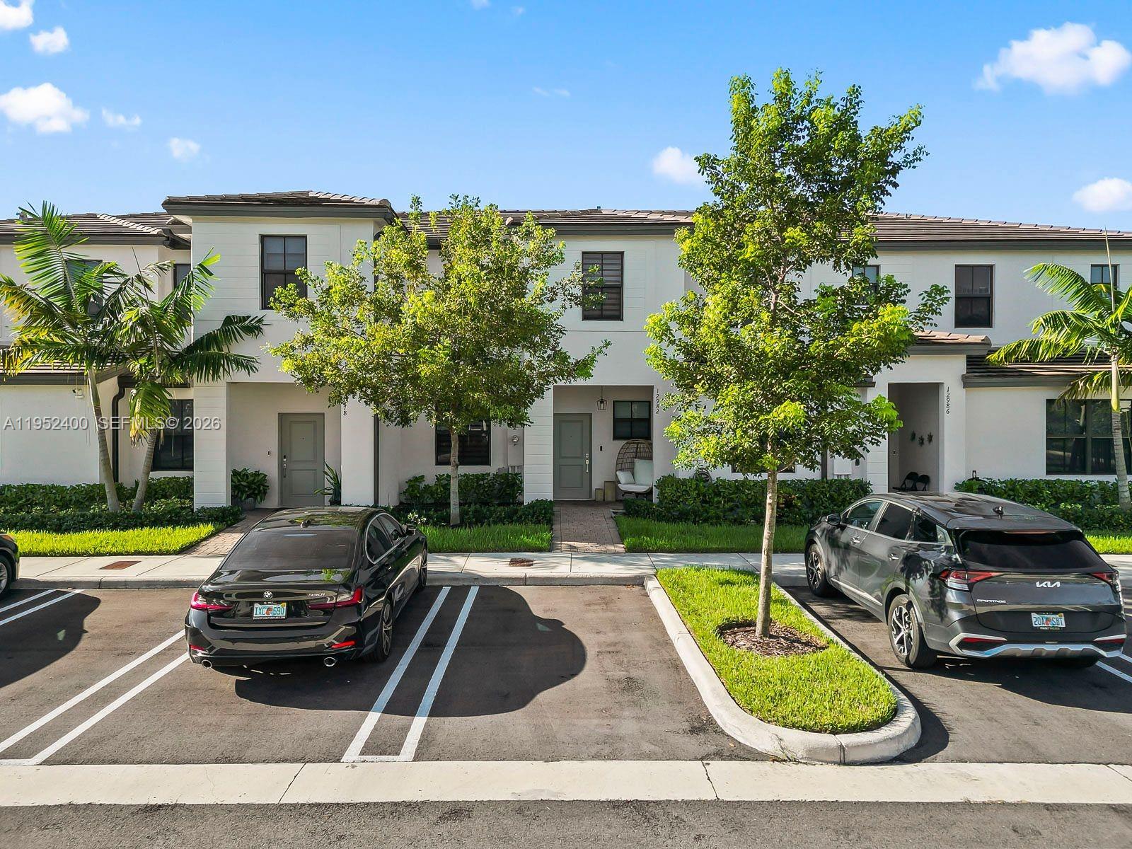 KENDALL ASSEMBLAGE SOUTH - Residential