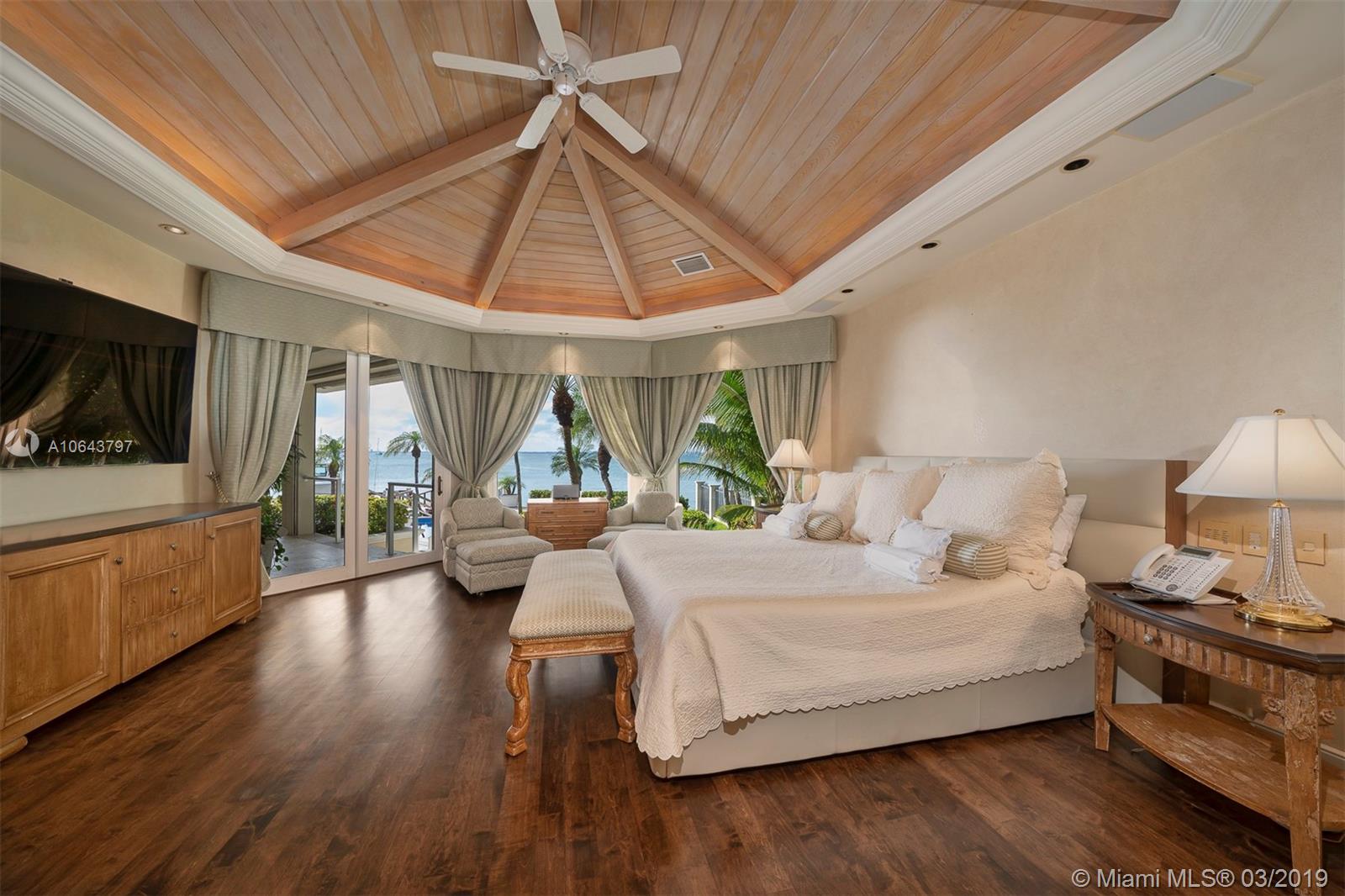 TROPICAL ISLE HOMES SUB 4 - Residential