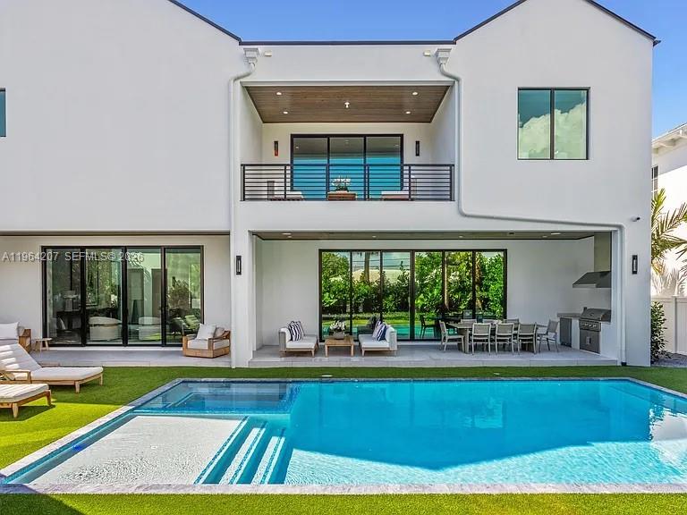 LAKEWOOD - Residential