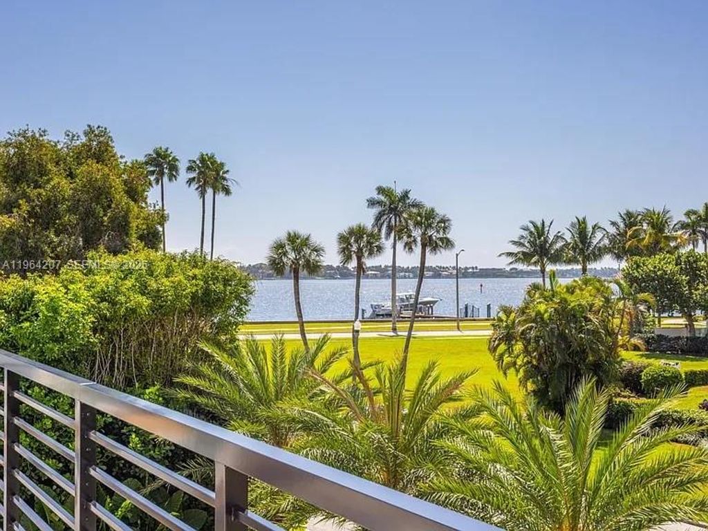 Photo of 123 Murray Rd, West Palm Beach, FL 33405 (MLS # A11964207)