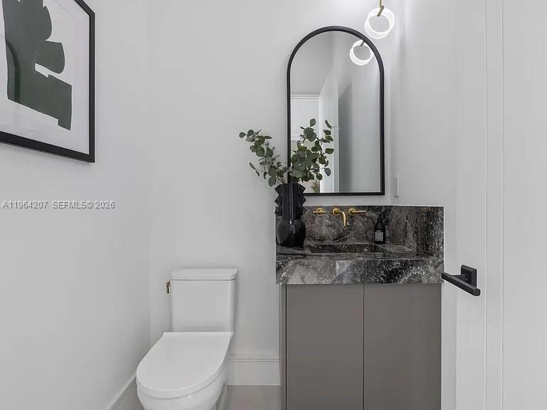 LAKEWOOD - Residential