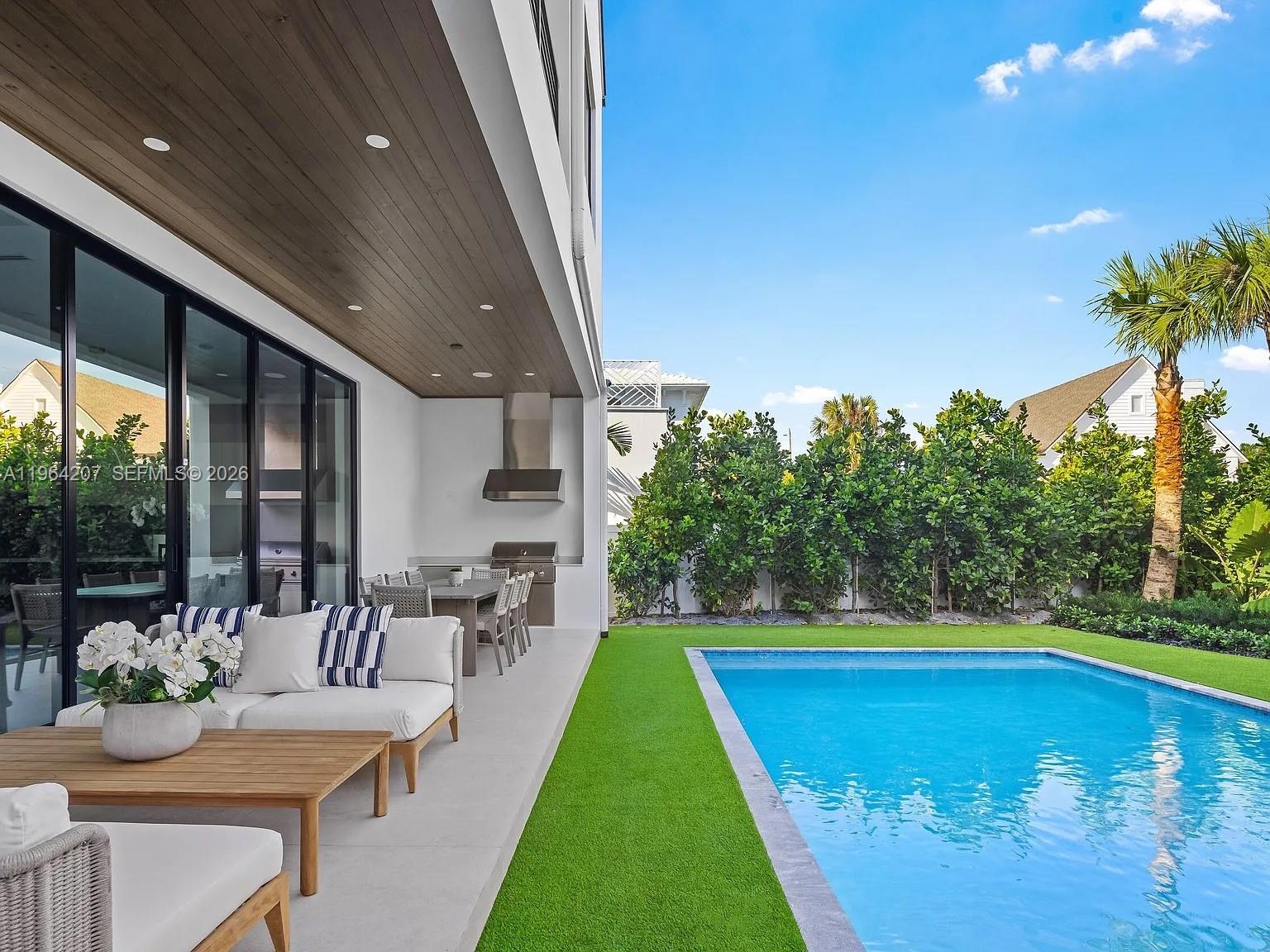 LAKEWOOD - Residential