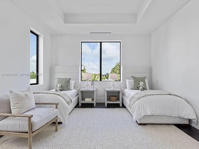 LAKEWOOD - Residential