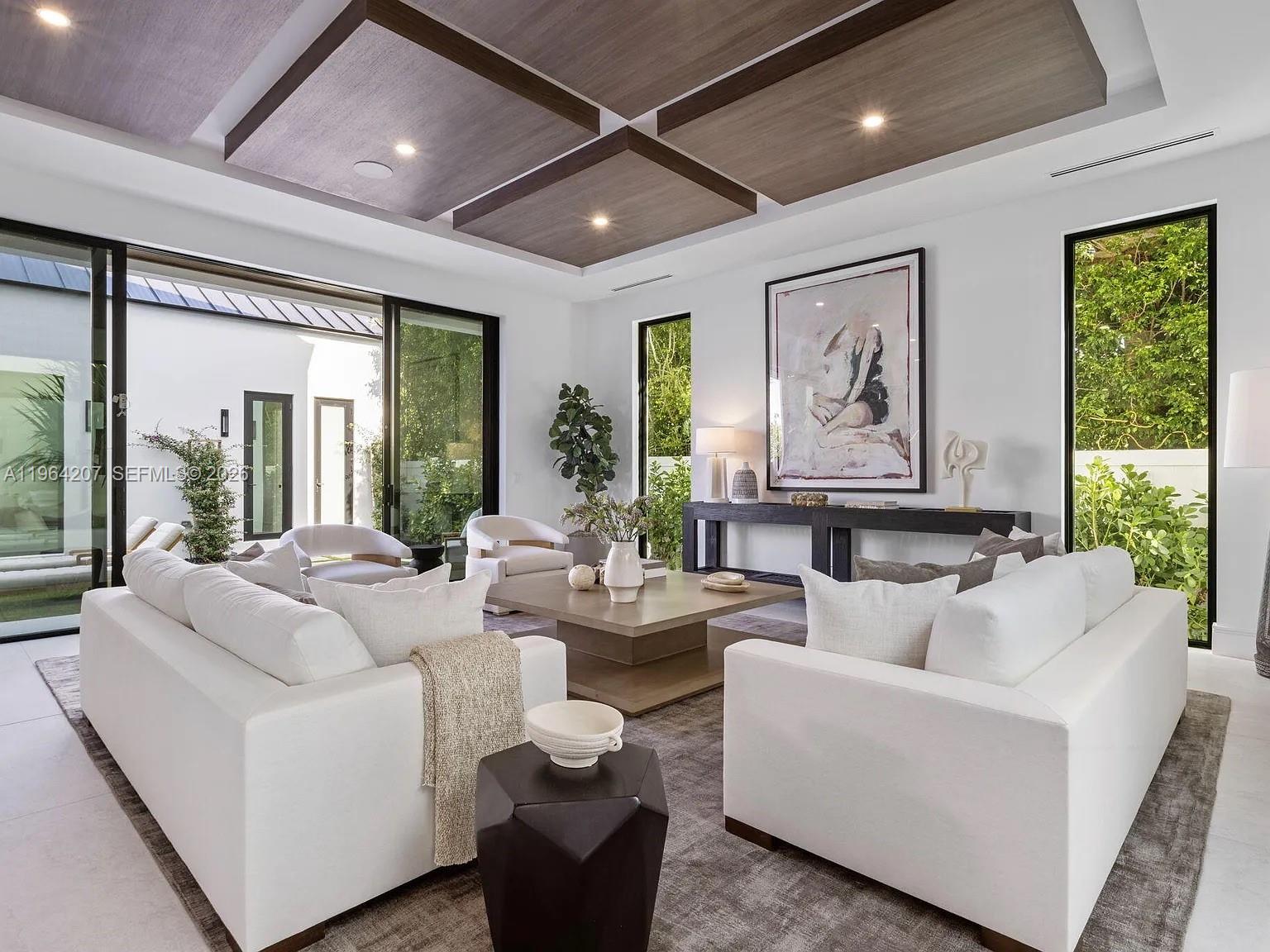 LAKEWOOD - Residential