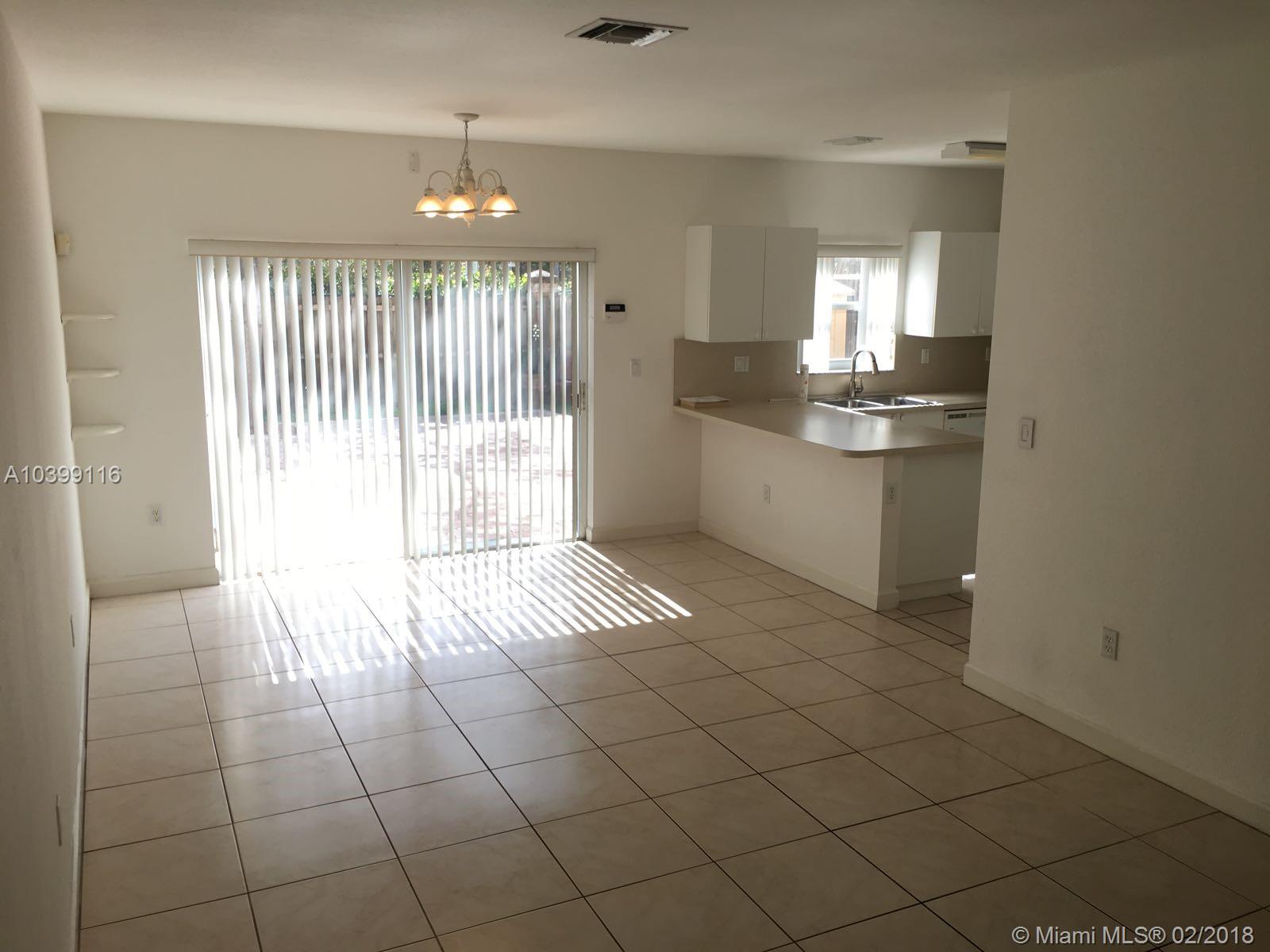 EMERALD LAKES - Residential Lease