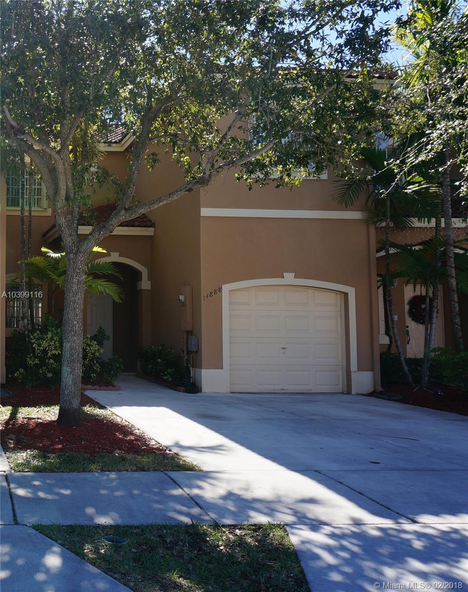 EMERALD LAKES - Residential Lease