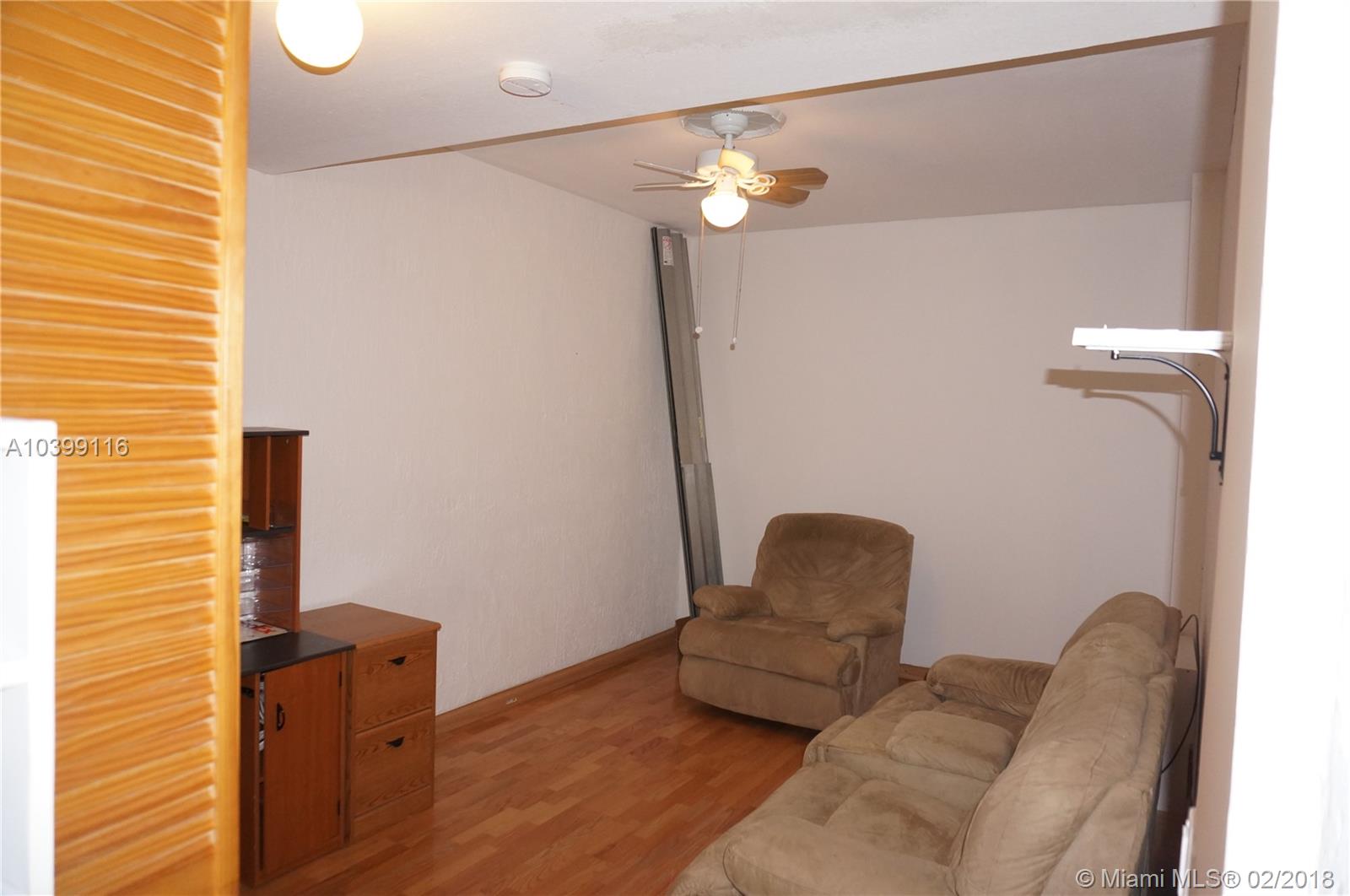 EMERALD LAKES - Residential Lease