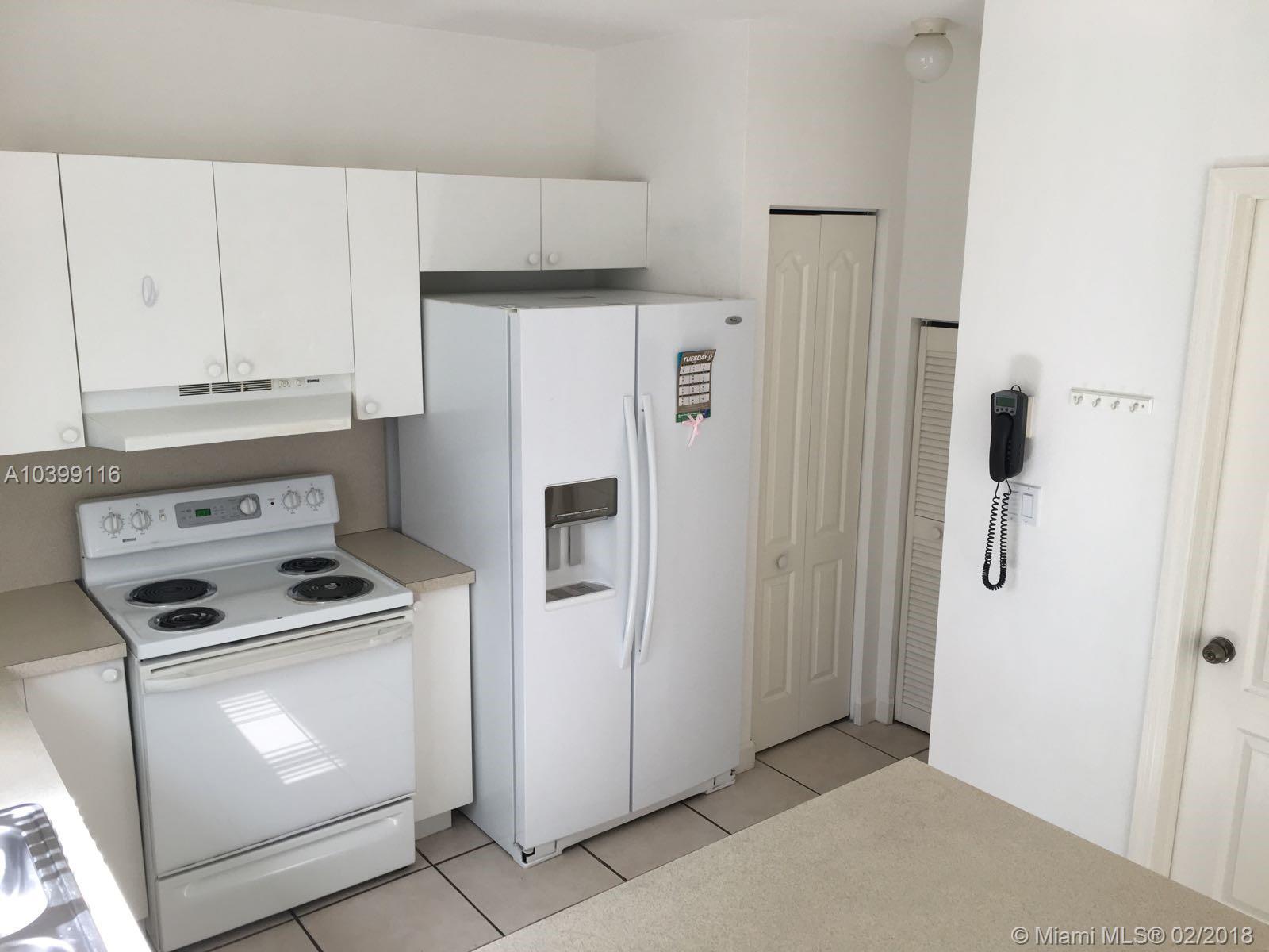 EMERALD LAKES - Residential Lease