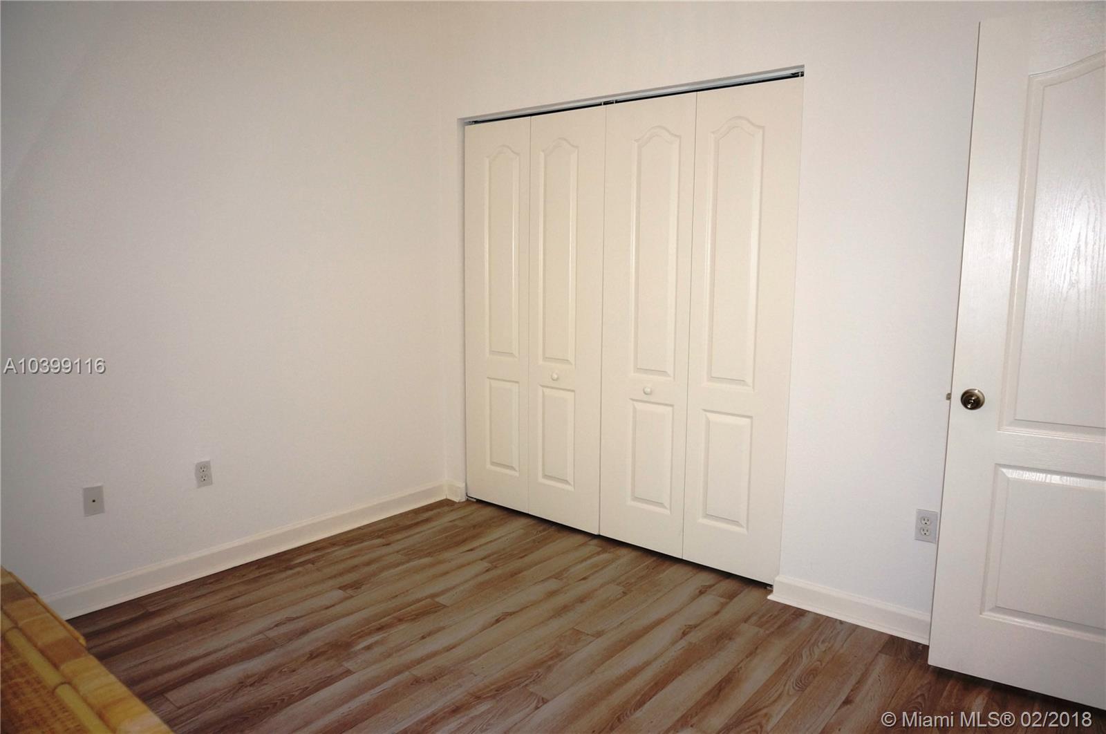 EMERALD LAKES - Residential Lease