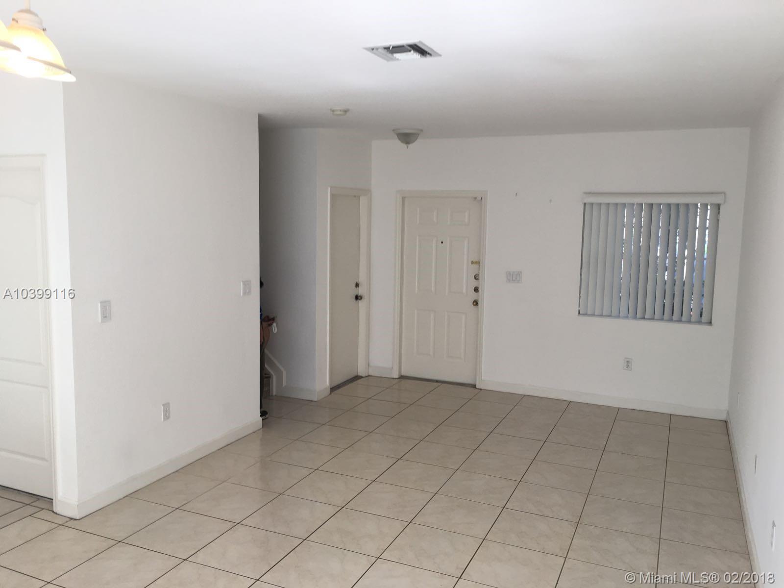 EMERALD LAKES - Residential Lease