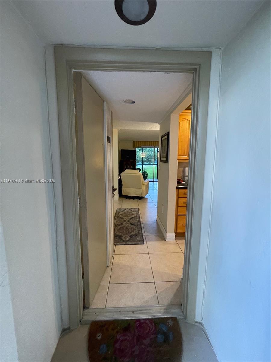 THE HORIZONS CONDO #5 - Residential