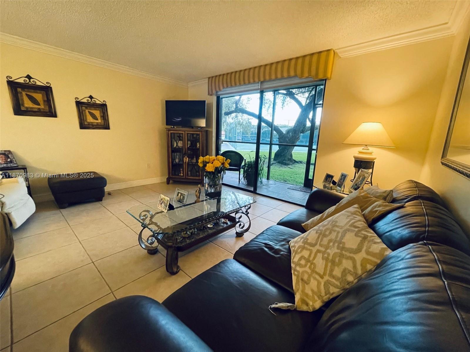 THE HORIZONS CONDO #5 - Residential