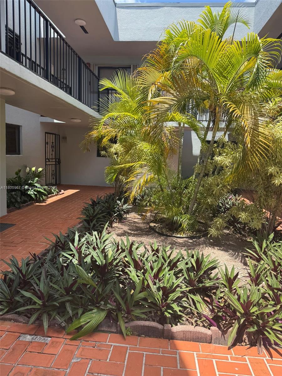 Rental Property at 1300 W 41st St 105, Hialeah, Miami-Dade County, Florida - Bedrooms: 3 
Bathrooms: 2  - $2,500 MO.