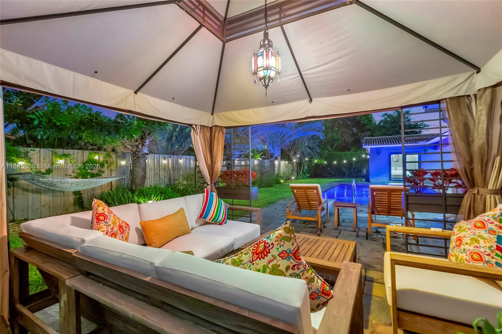 CORAL RIDGE COUNTRY CLUB - Residential