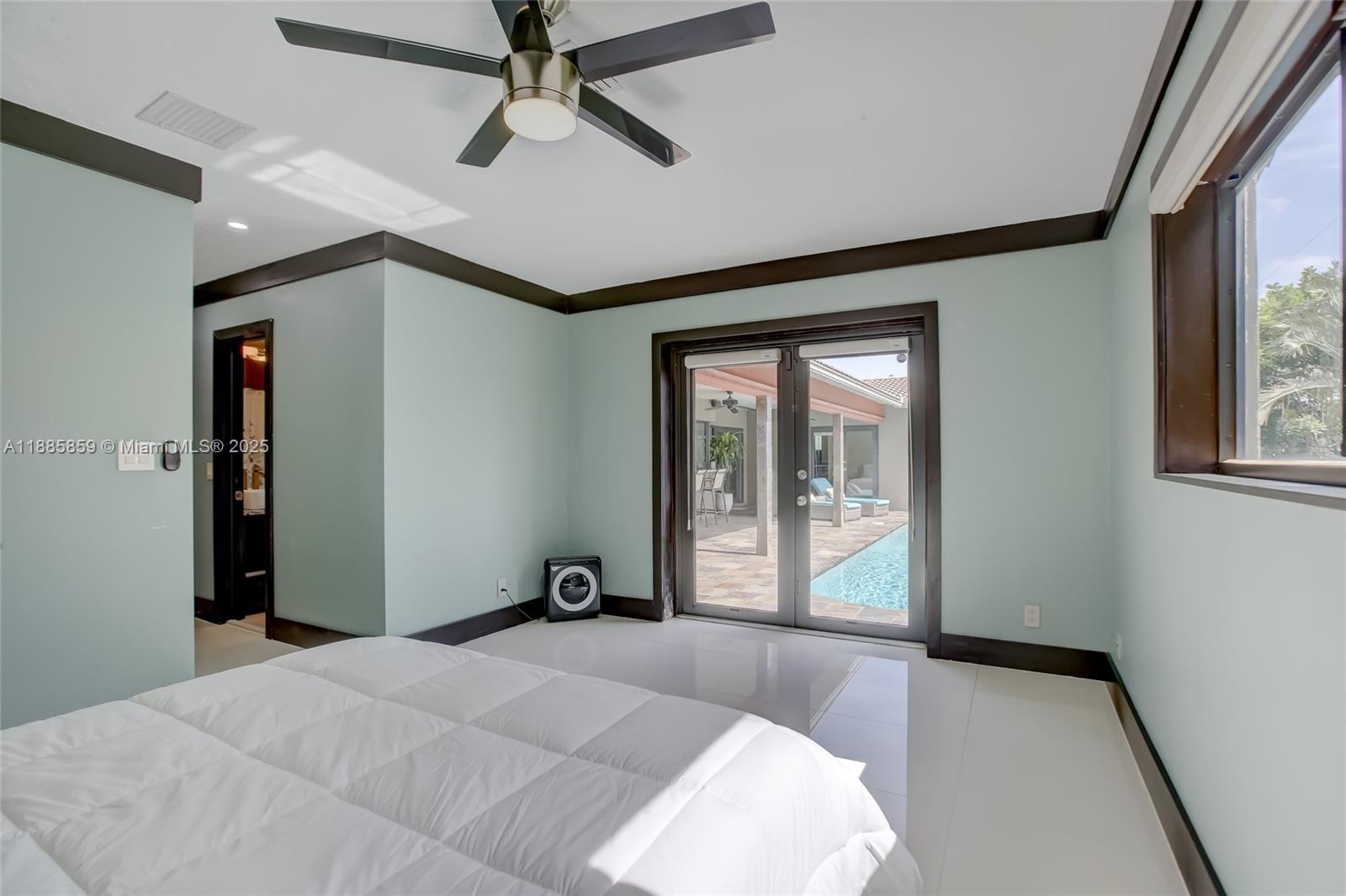 CORAL RIDGE COUNTRY CLUB - Residential