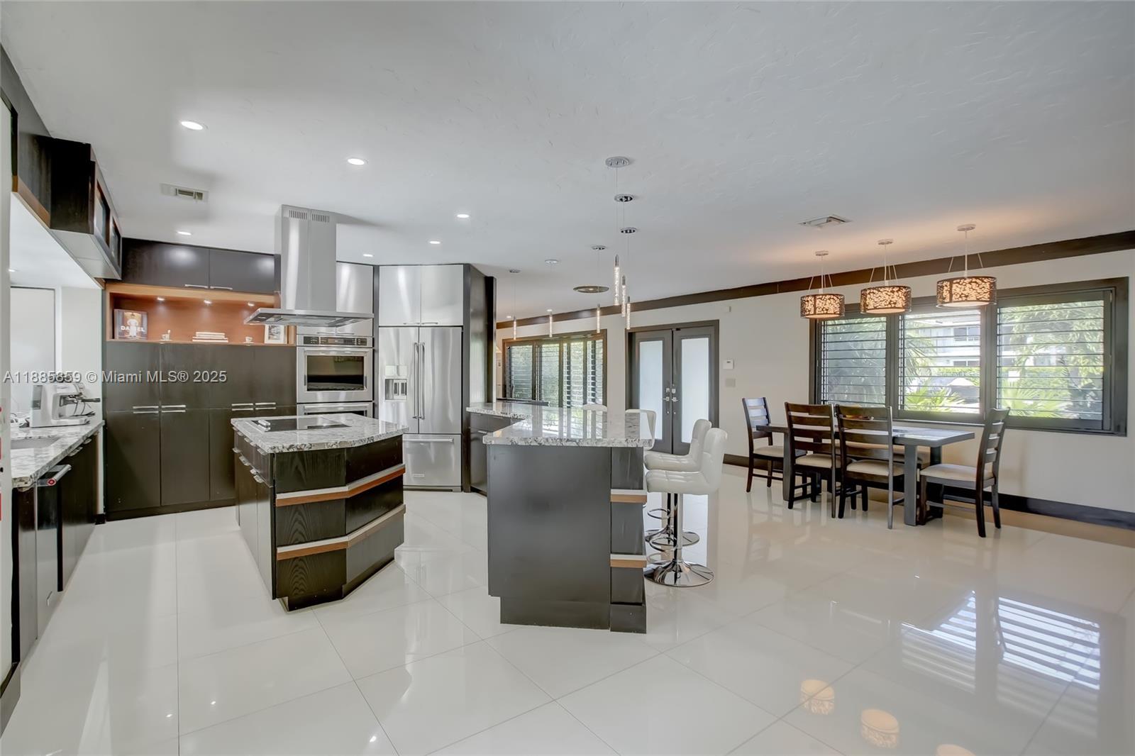 CORAL RIDGE COUNTRY CLUB - Residential