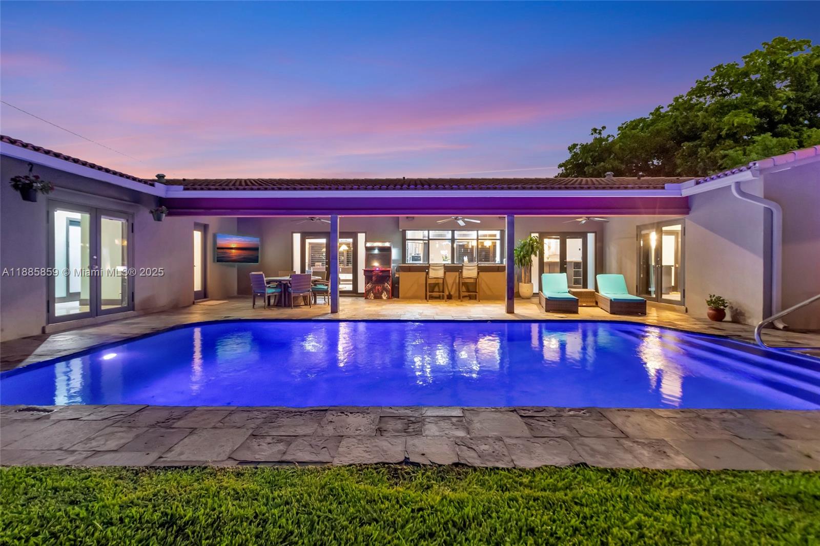 CORAL RIDGE COUNTRY CLUB - Residential