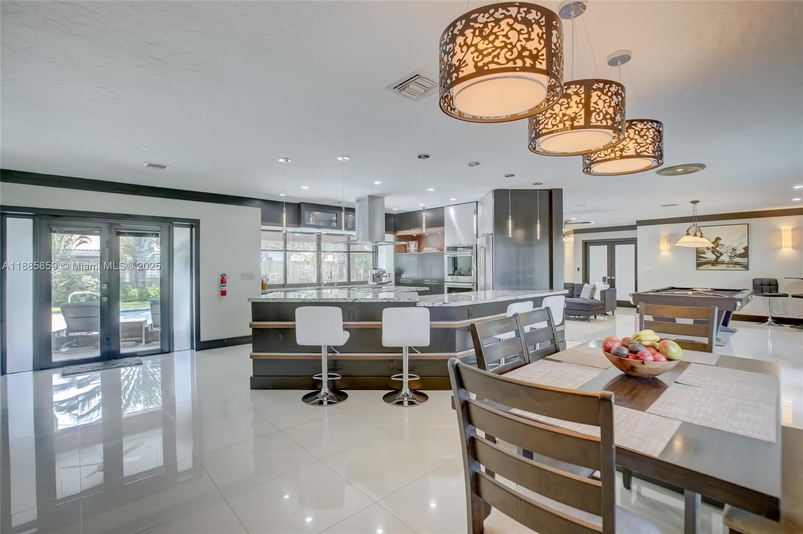 CORAL RIDGE COUNTRY CLUB - Residential
