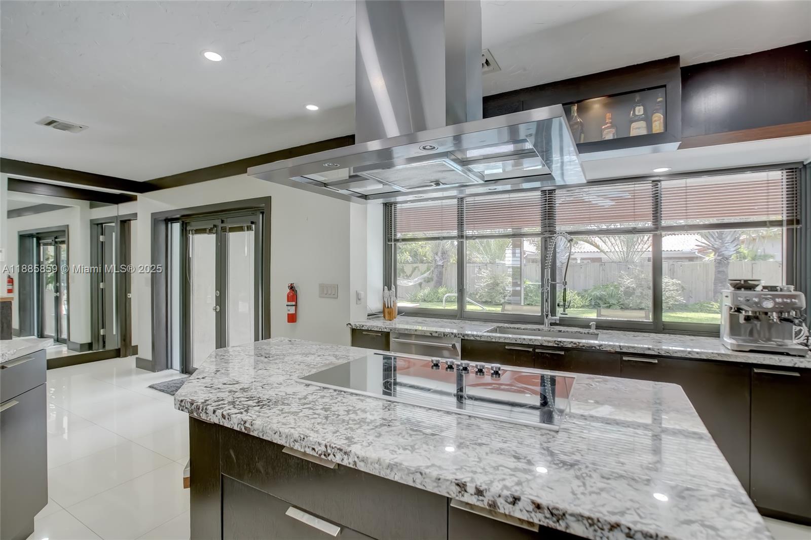 CORAL RIDGE COUNTRY CLUB - Residential