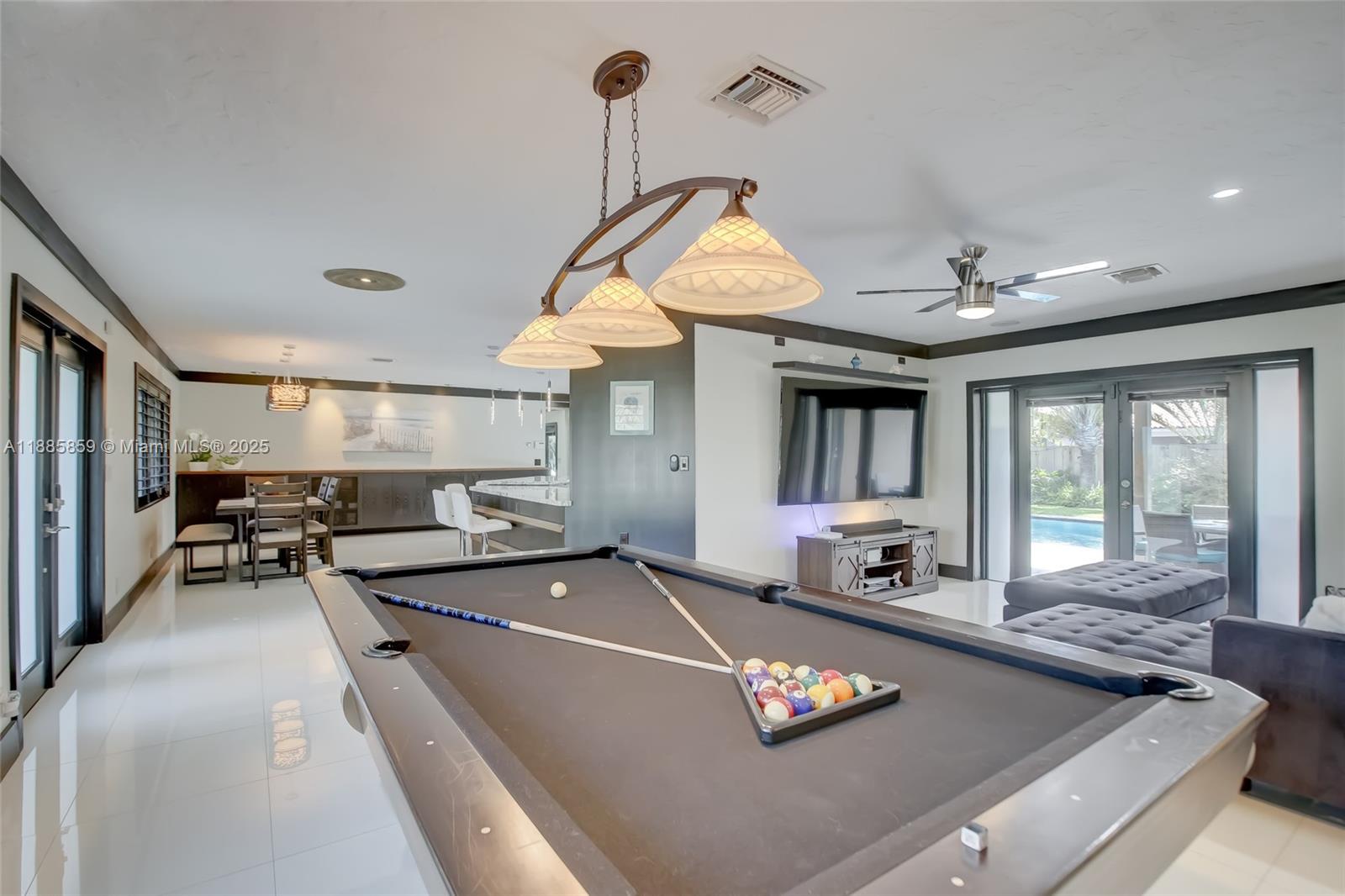 CORAL RIDGE COUNTRY CLUB - Residential