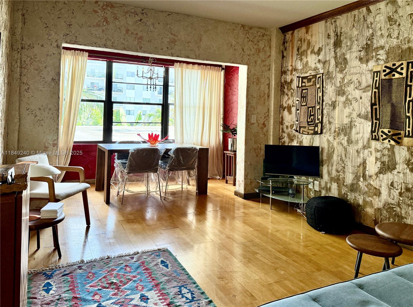 VENETIAN MANOR CONDO - Residential