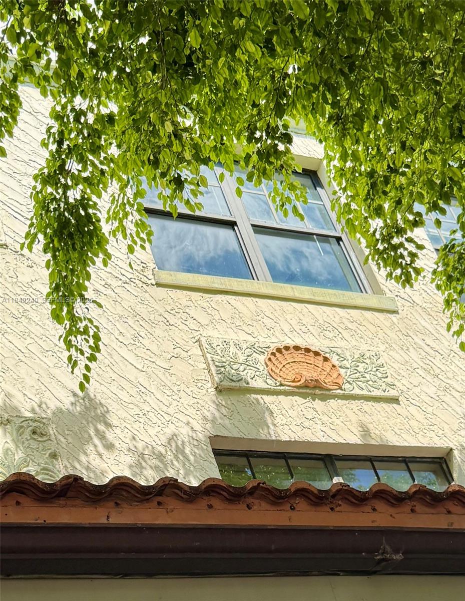 VENETIAN MANOR CONDO - Residential