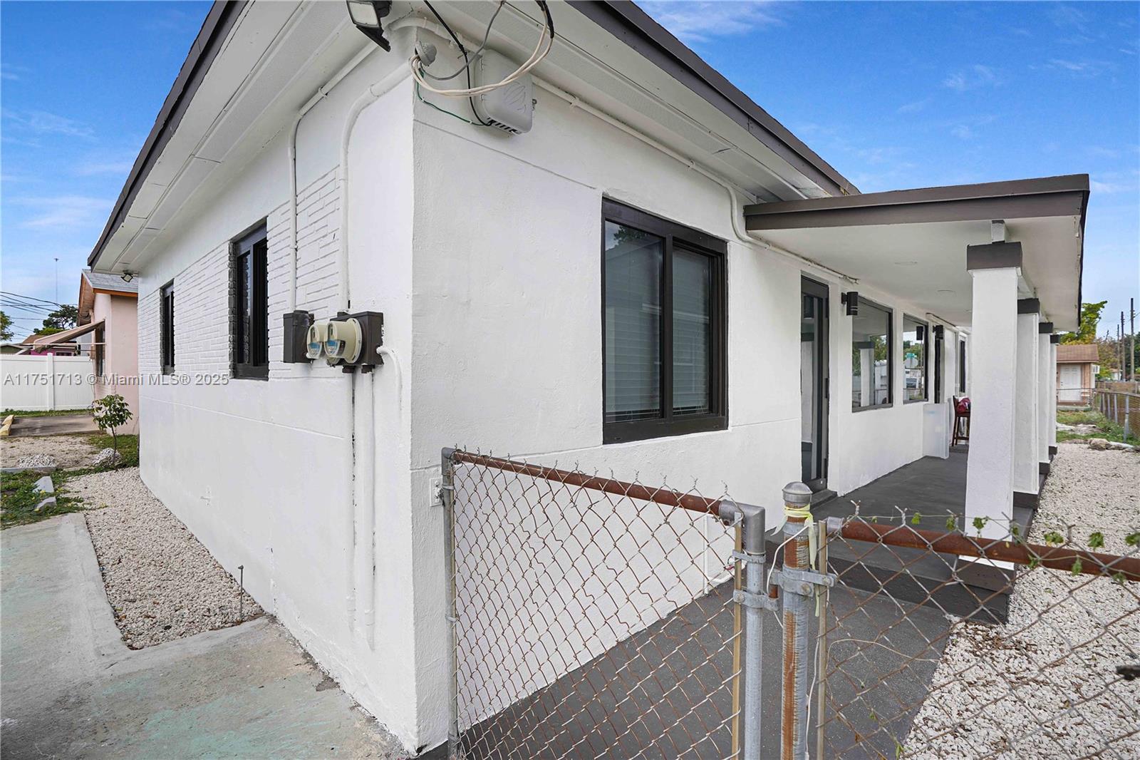 OCEAN PARK - Residential Lease