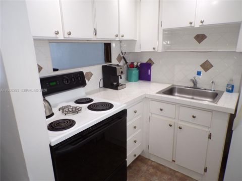 Tiny photo for 3000 Marcos Dr #P609, Aventura, FL 33160 (MLS # A12006293)