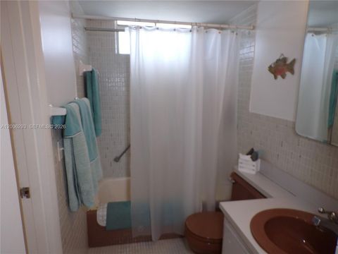 Tiny photo for 3000 Marcos Dr #P609, Aventura, FL 33160 (MLS # A12006293)