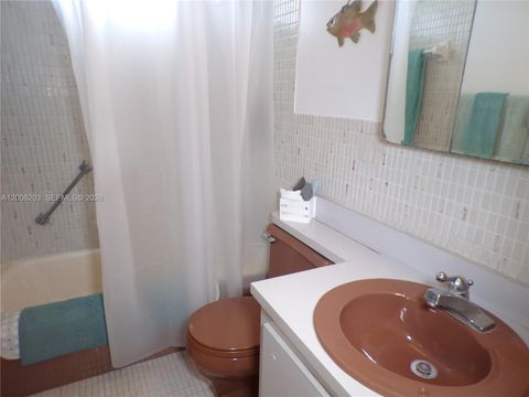 Tiny photo for 3000 Marcos Dr #P609, Aventura, FL 33160 (MLS # A12006293)