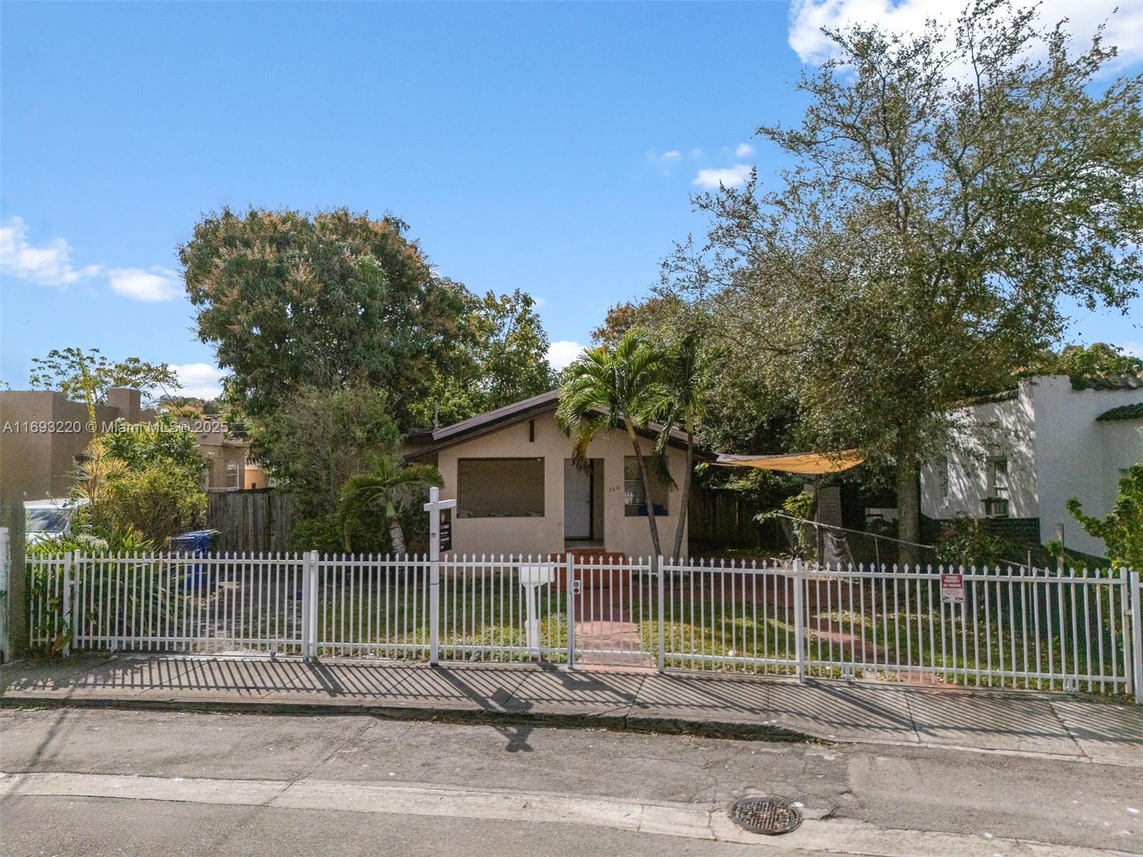 260 NW 34th St