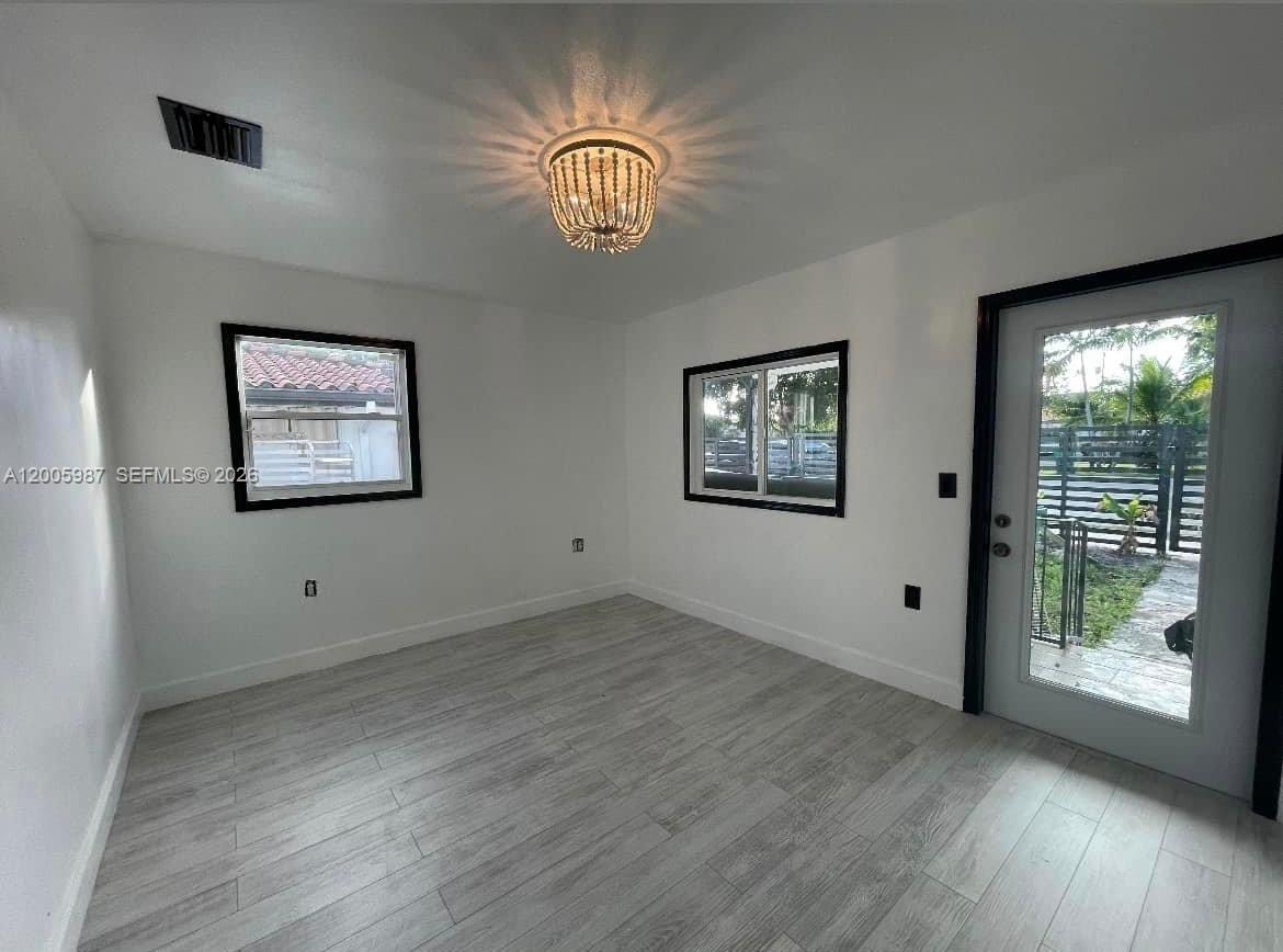 TWELFTH ST MANORS 1ST ADD - Residential Income