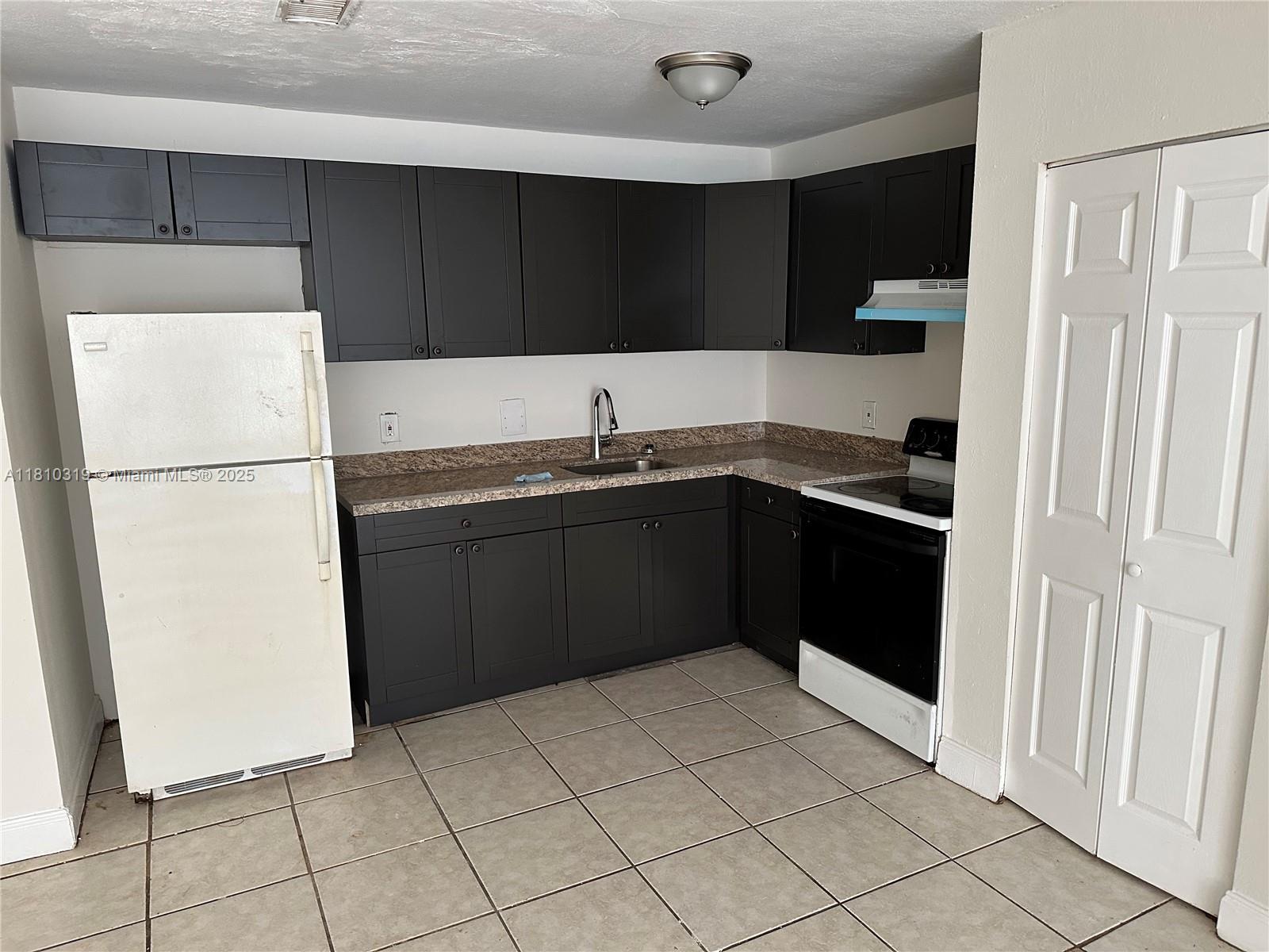 This spacious unit features a Update large kitchen with granite counter, fresh paint, and durable tile flooring throughout. Water and trash are included in the rent for added convenience. Enjoy the peaceful, residential feel while being just minutes from shopping, dining, and entertainment. A perfect blend of comfort and convenience — don’t miss this opportunity! Fast approval