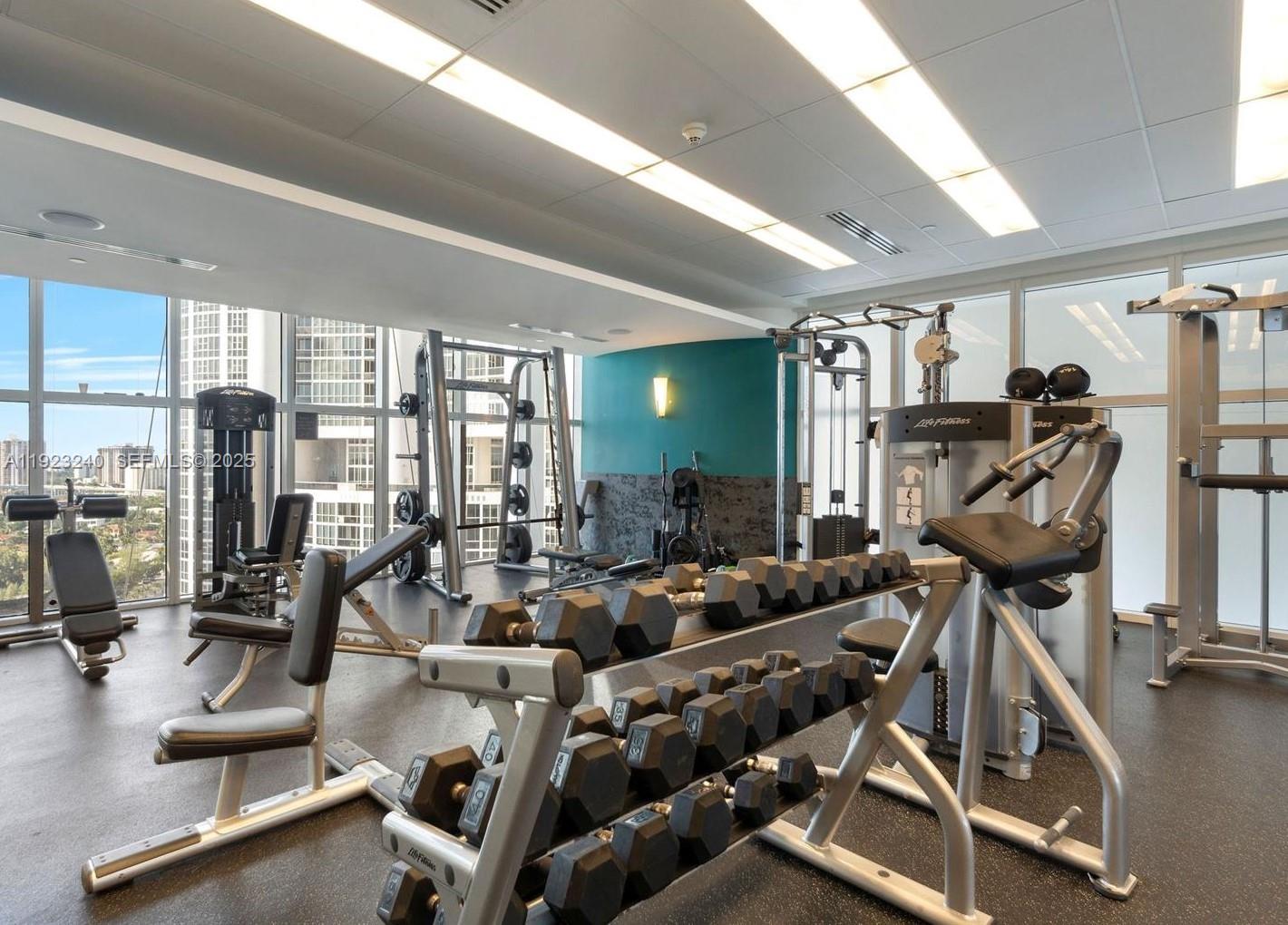 TRUMP PALACE CONDO - Residential Lease