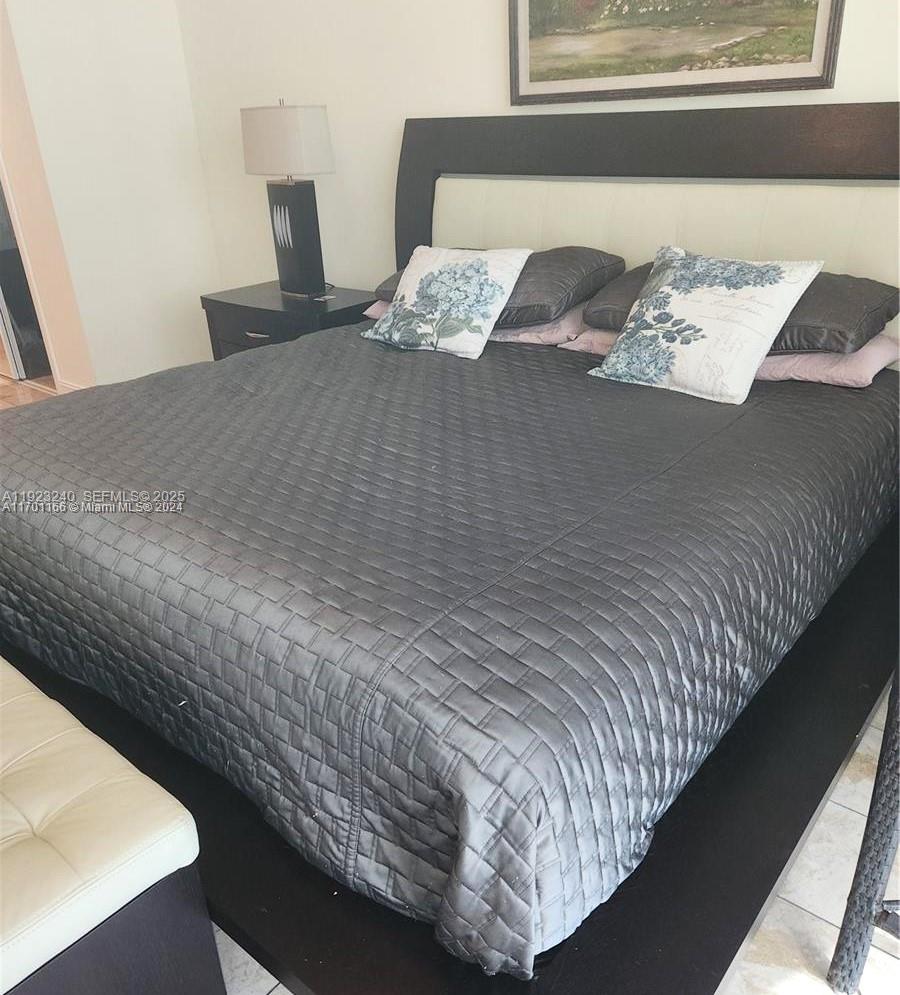 TRUMP PALACE CONDO - Residential Lease