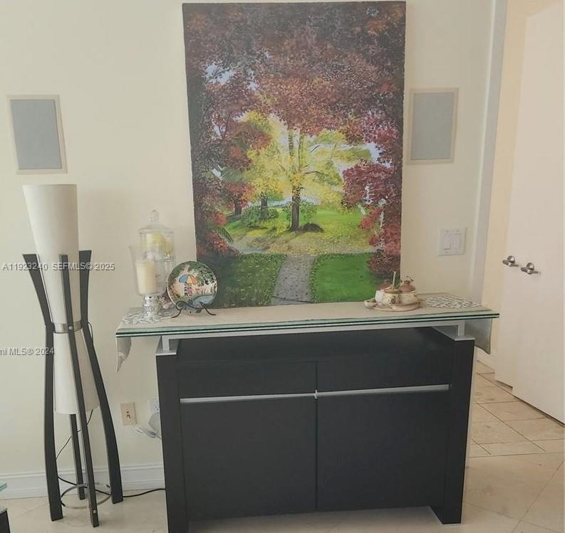 TRUMP PALACE CONDO - Residential Lease