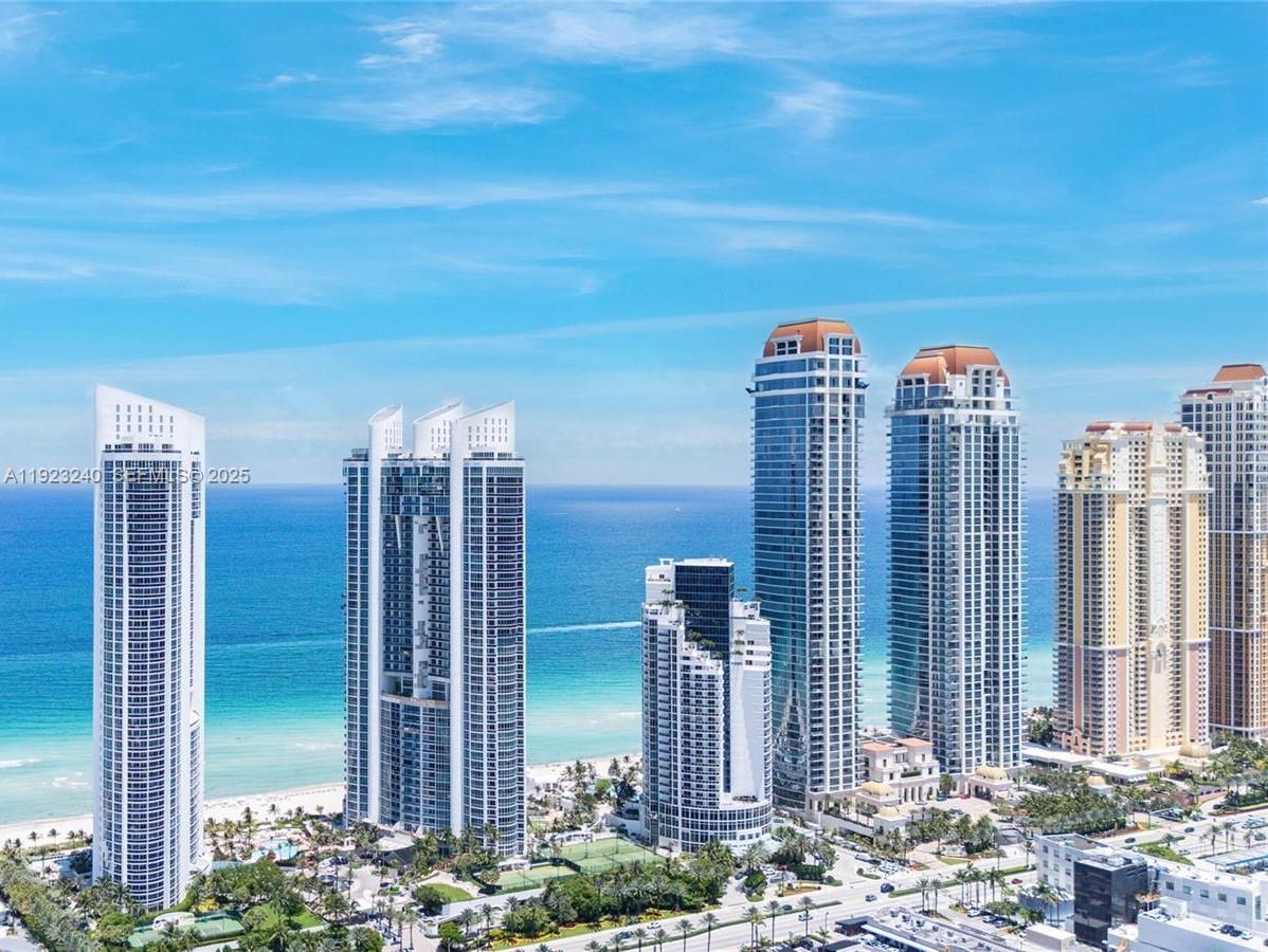 TRUMP PALACE CONDO - Residential Lease